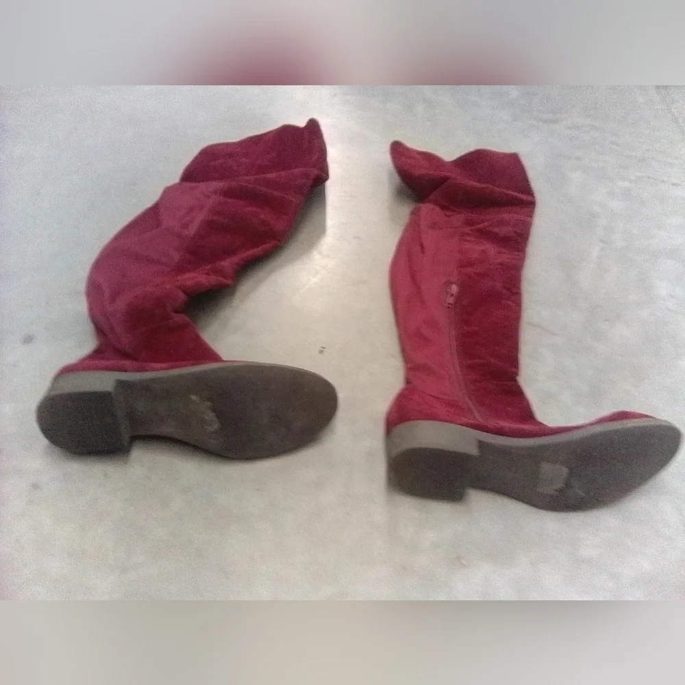 New . Box broke..Shoedazzle boots
